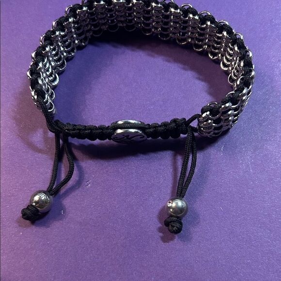 Black and Silver Adjustable Bracelet - Picture 1 of 3